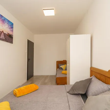 With Parking Space - 25306 Apartment Crikvenica